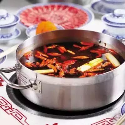 秋天到了,學(xué)學(xué)這5款火鍋湯底的做法吧! 秋天到了,學(xué)學(xué)這5款火鍋湯底的做法吧!