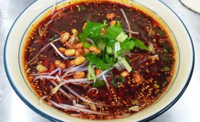  四川手工酸辣粉技術(shù)做法哪里靠譜？完全能夠獨(dú)立開店