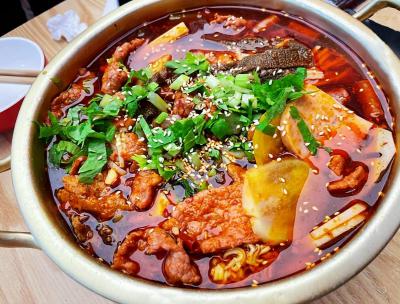 哪有專門培訓(xùn)正宗冒菜的？冒菜培訓(xùn)學(xué)校