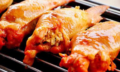 雞翅包飯技術(shù)培訓(xùn)哪家更專業(yè)？ 飄味緣雞翅包飯技術(shù)培訓(xùn)